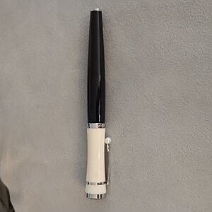 Montblanc Greta Garbo Fountain Pen (Used)